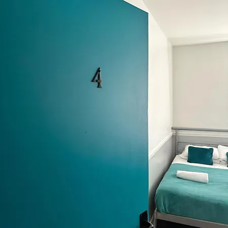 Apartament Tudors Esuites Budget Studio *