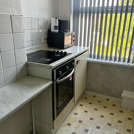 Tudors Esuites Budget Studio * Birmingham